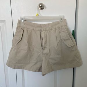 Nwt Gap khaki High Rise Utility Shorts 4P